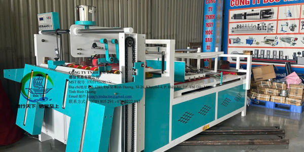 Máy dán thùng bán tự động